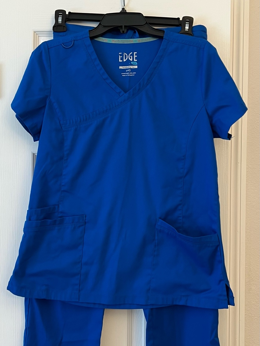 EDGE Women’s Medical Scrub Set- Royal Blue